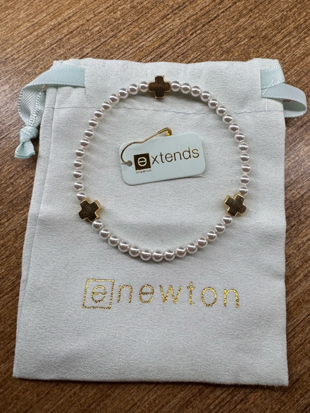 Pearl Beaded Bracelet with Gold Cross Accents - eNewton
